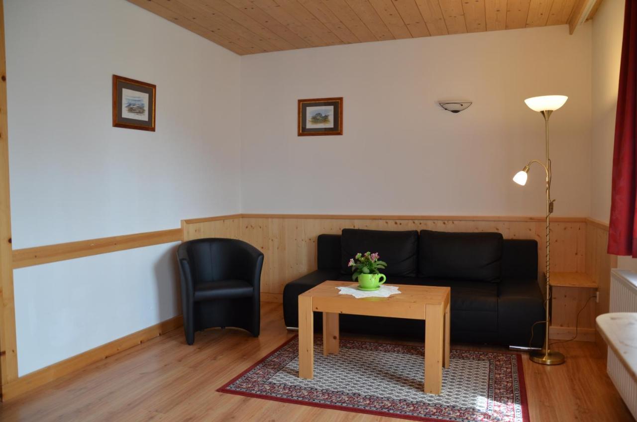 Pension Zum Schreiner Hermagor-Pressegger See Esterno foto