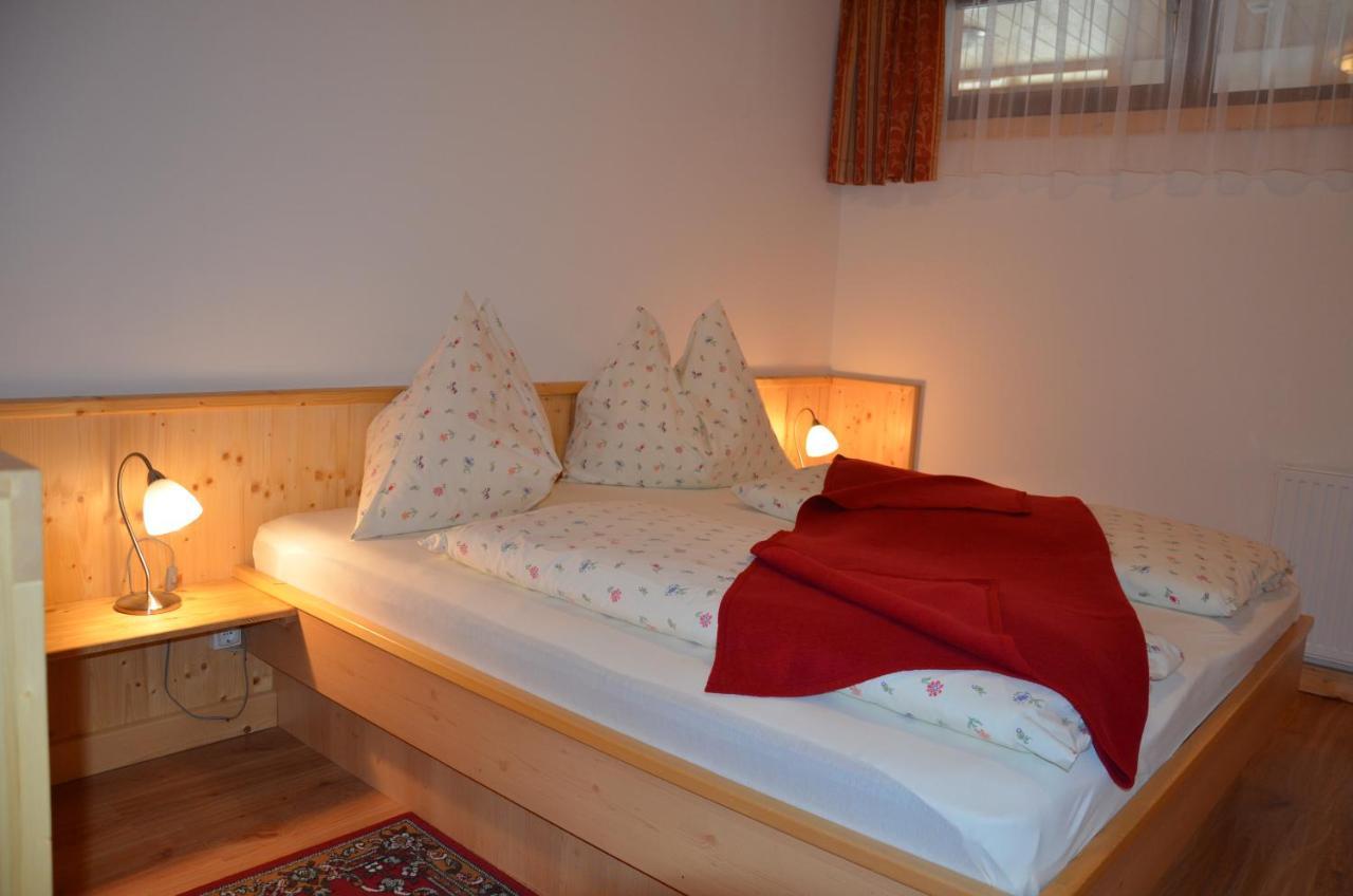 Pension Zum Schreiner Hermagor-Pressegger See Esterno foto